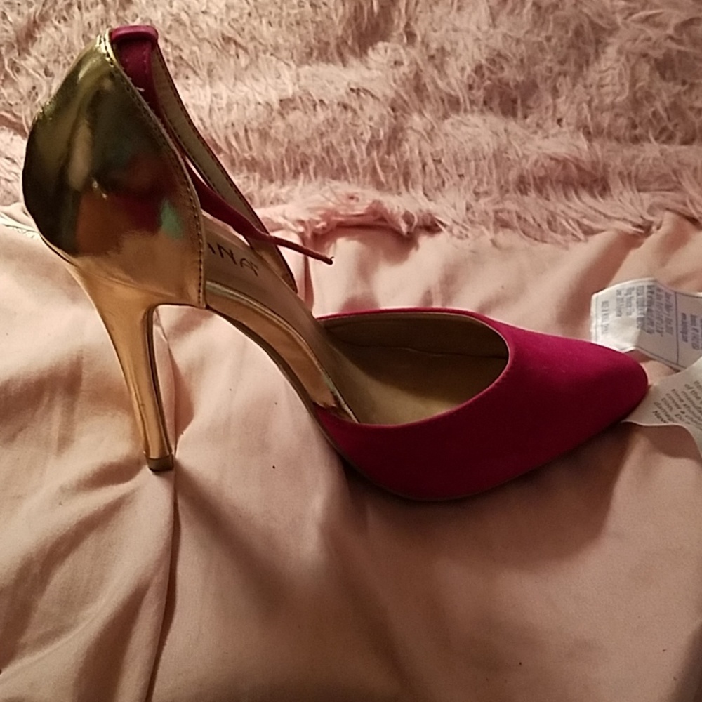 Pink heels